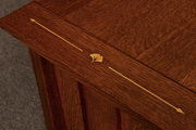 Amish Mesa End Table