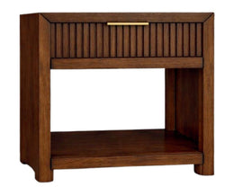 Amish Cosmopolitan End Table