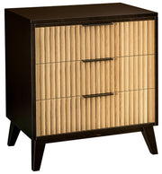Amish Stryker 3 Drawer Nightstand