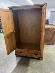 BEDROOM: Amish Ironwood Rustic Wardrobe Armoire