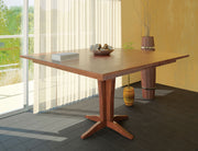 Amish Vanessa Single Pedestal Table