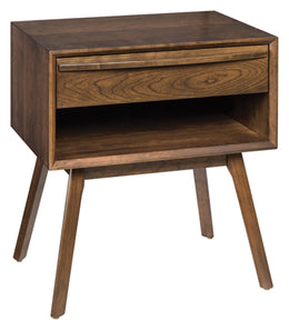 Amish Carlton Nightstand